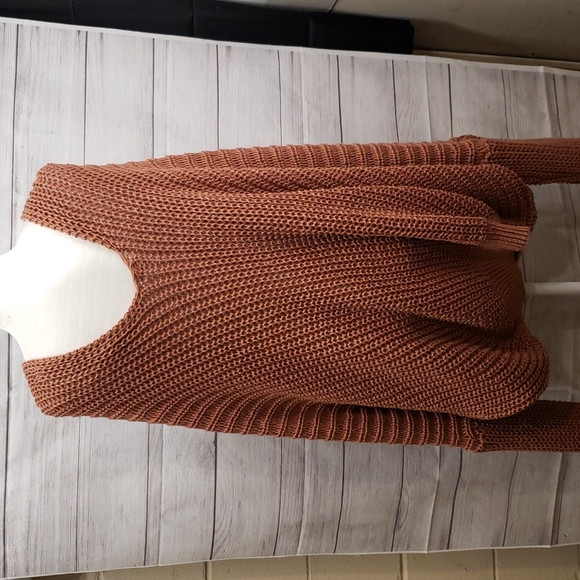 Womens Slouchy POL Sweater worn once - Picture 4 of 5